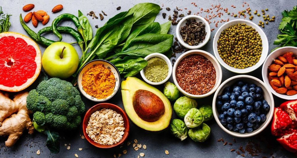 Top food and dining trends in 2026, featuring popular foods, healthy eating, modern dining, and restaurant experiences.